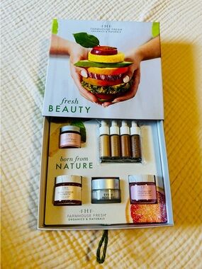 FarmHouse Fresh Fresh Beauty Skincare Sample Set: New in Box